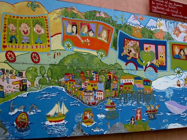 valparaiso-children-mural-photo