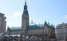 hamburg-rathaus-photo