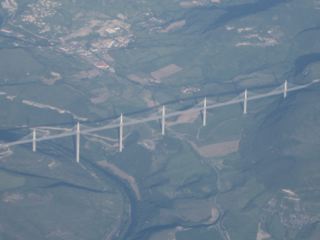 millau-viaduct millau-viaduct-photo