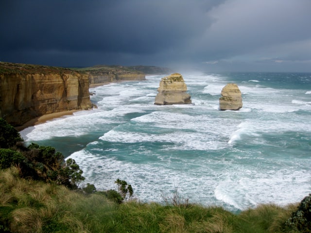 great-ocean-road-australia-storm-photo