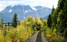 mount-robson-rockies-fall-colors-photo