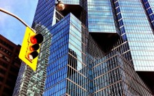 glass-skyscraper-toronto-photo