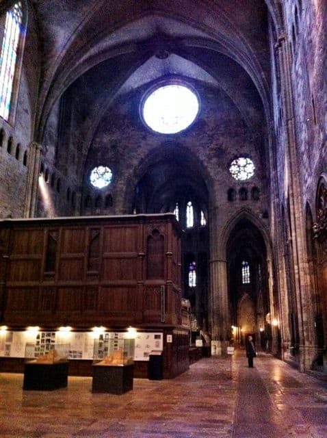 girona-cathedral-nave-photo