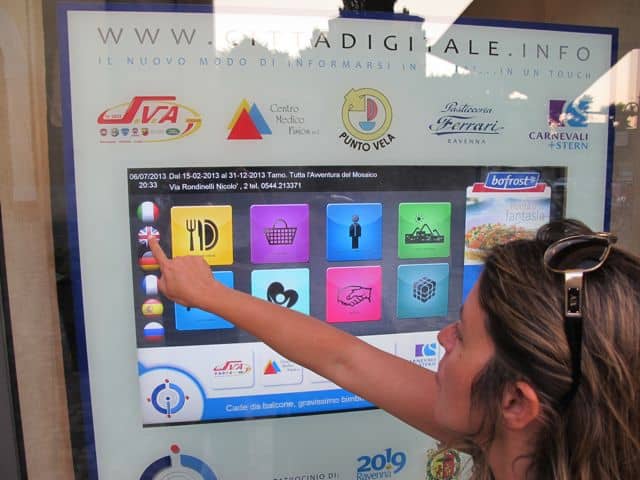 visitor-info-screens-ravenna-photo