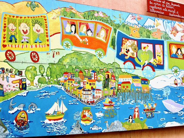 valparaiso-children-mural-photo