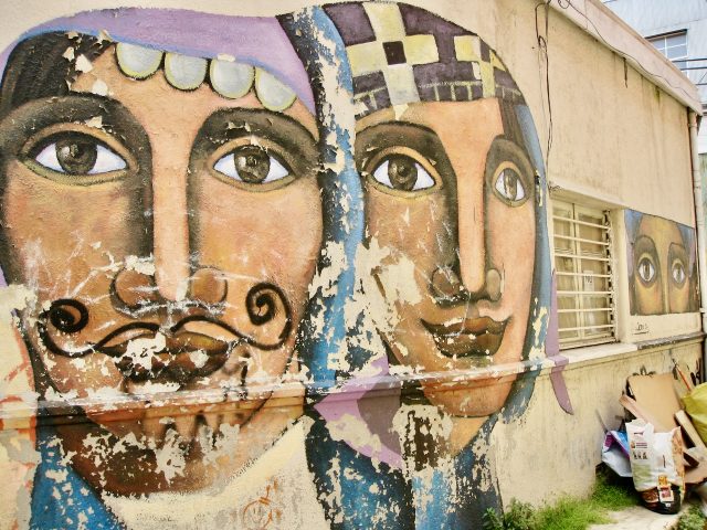 valparaiso street art photo