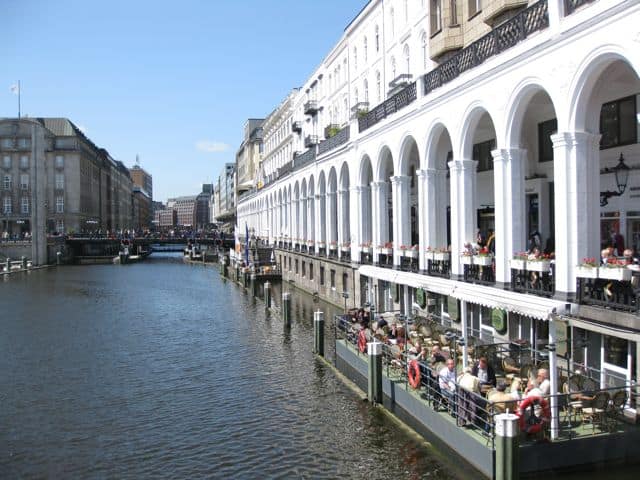 alster-arcade-hamburg alster-arcade-hamburg-photo