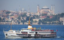 Ten unforgettable city cruises Istanbul-ferry-photo