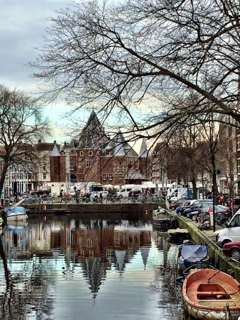 de-waag-nieuwmarkt-amsterdam-photo