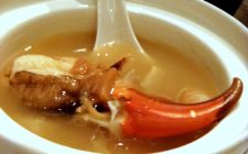 Opulent gastronomy in Shanghai soup of crab claw