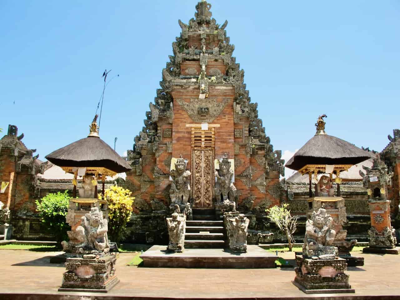 Guide to Bali, Indonesia, including the main attractions