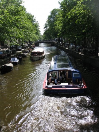 Canal cruise boats