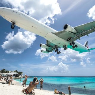 maho beach plane spotting
