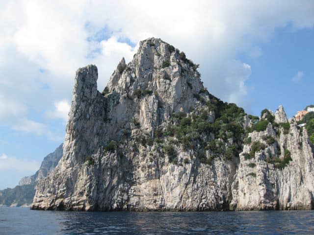 Capri-cliffs