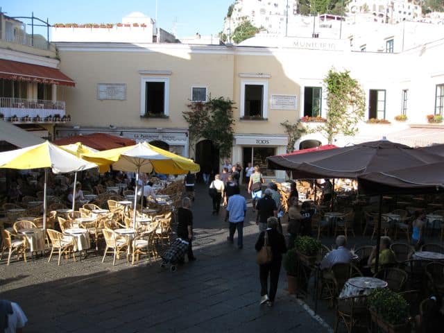 Piazza-Capri