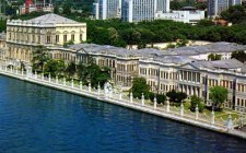 Enchanting spots: Dolmabahçe Palace, Istanbul DOLMABAHCE-PALACE