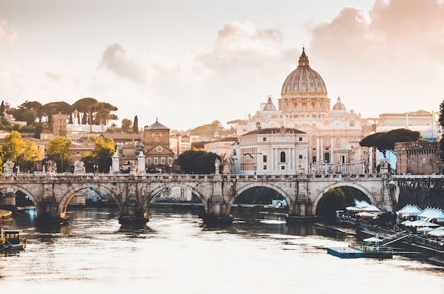 the country i would like to visit italy essay
