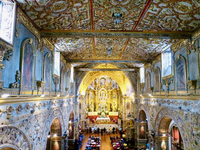 iglesia-san-francisco-quito-interior-photo