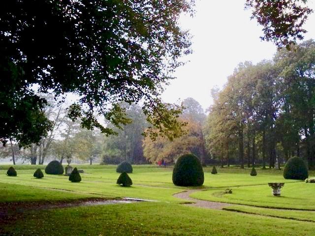 de-haar-castle-gardens-photo