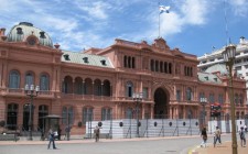 Falling in love with Buenos Aires casa-rosada-buenos-aires-photo