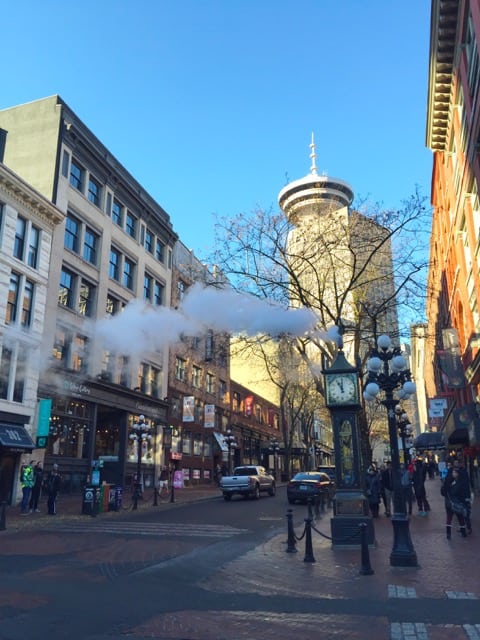 steam-clock-gastown-vancouver-photo