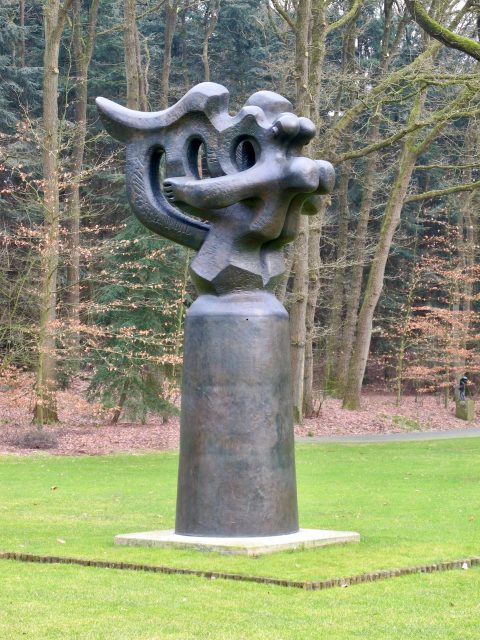 kroller-muller-sculpture-garden-photo