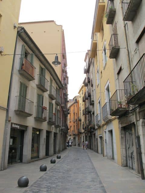 girona-street-balconies girona-street-balconies-photo