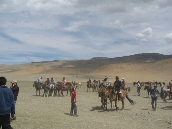 mongolia-nomad-olympics-horse-race