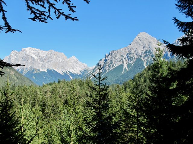 alpine-scenery-tyrol-photo