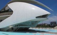 Falling in love with Valencia city-arts-sciences-calatrava-valencia-photo