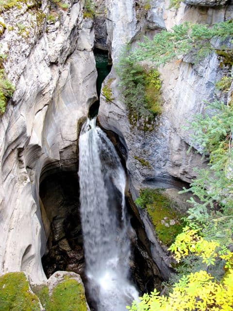 waterfall-maligne-canyon waterfall-maligne-canyon-photo