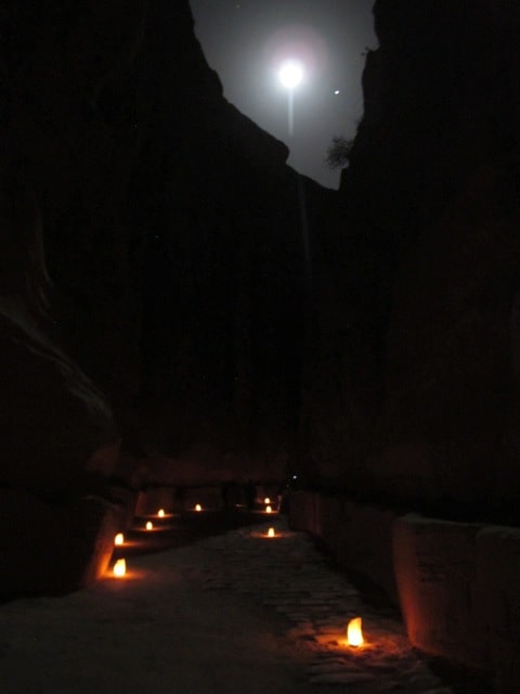 petra-night-moon-siq petra-night-moon-siq-photo