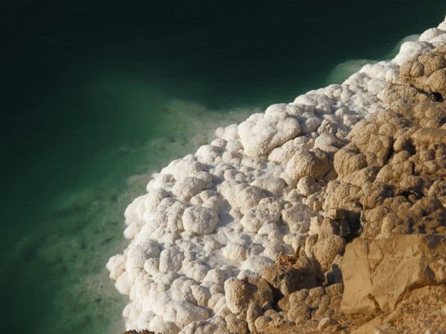dead-sea-shore-salt dead-sea-shore-salt-photo