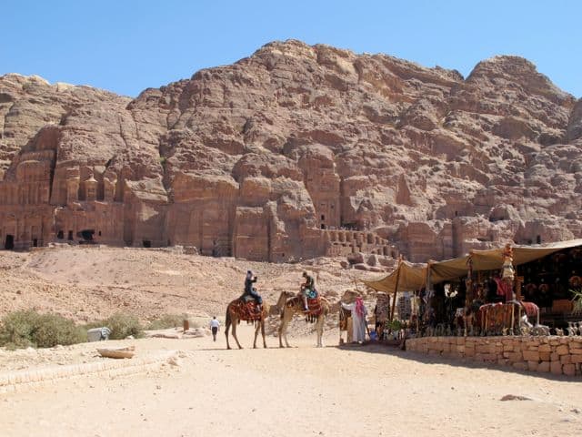 petra-handicraft-tent petra-handicraft-tent-photo