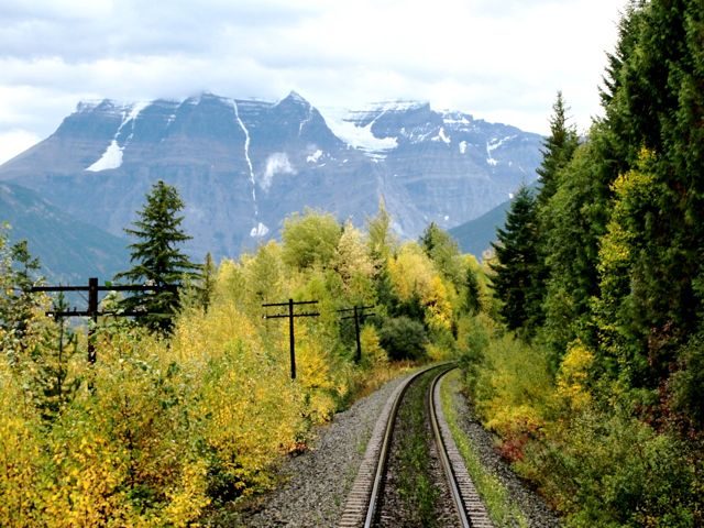 canadian-rockies-railway-mt-robson-photo