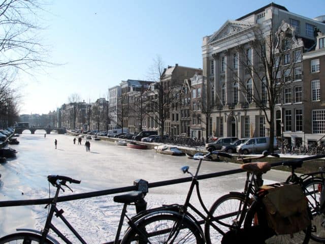 amsterdam-keizersgracht-frozen-canal amsterdam-keizersgracht-frozen-canal-photo