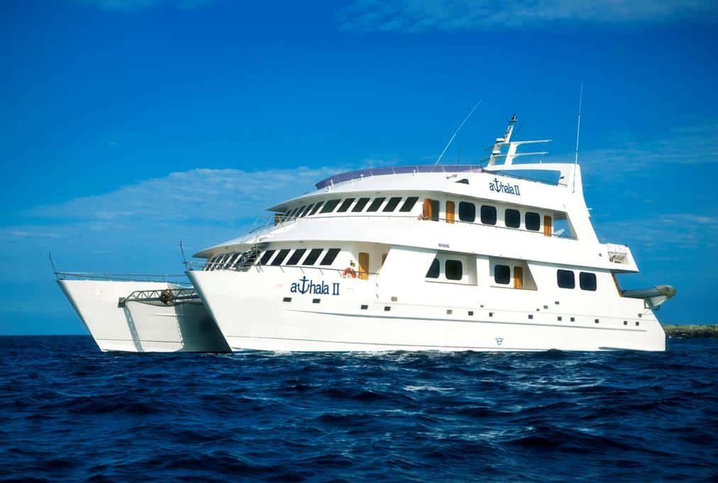 galapagos-cruise-boat-photo
