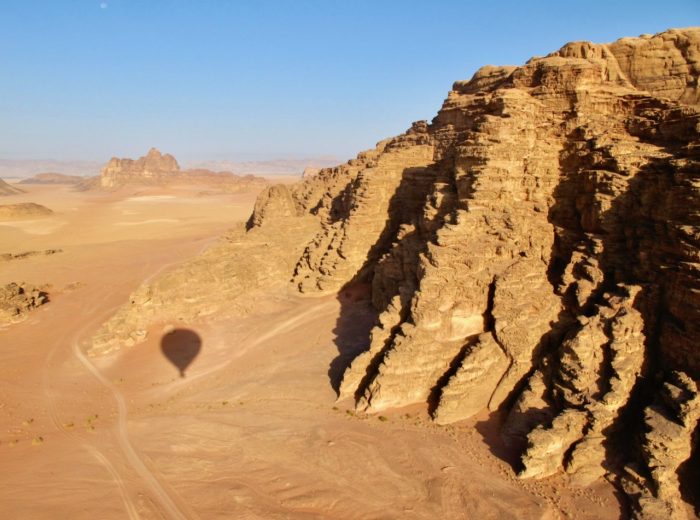 The spectacular Wadi Rum hot-air balloon flight