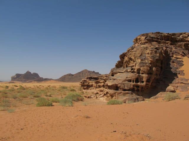 wadi-rum-sand-mountains wadi-rum-sand-mountains-photo