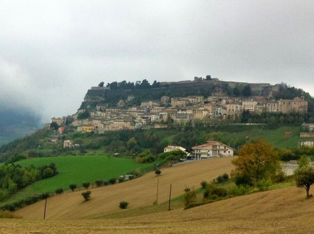 civitella-del-tronto-abruzzo civitella-del-tronto-abruzzo-photo