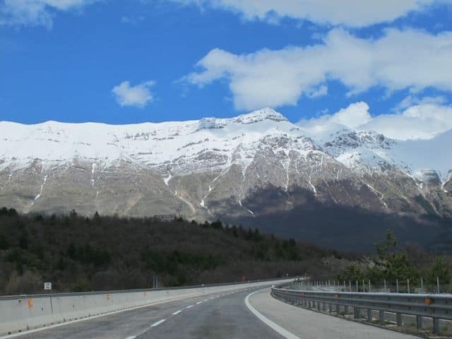mountains-abruzzo mountains-abruzzo-photo