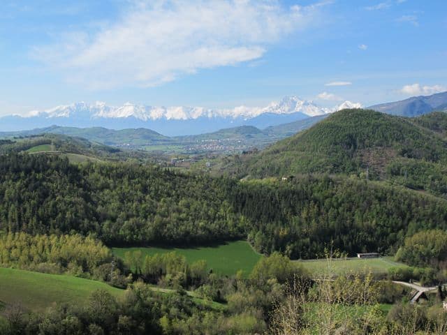 mountains-forests-Abruzzo mountains-forests-Abruzzo-photo