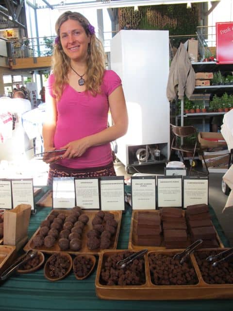 organic-chocolates-farmers-market-halifax-photo