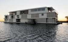 A safari cruise on the Zambezi Queen zambezi-queen-photo
