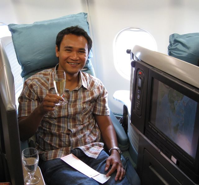 keith-jenkins-cathay-pacific-business-class-photo