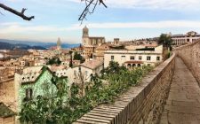 Walking the city walls of Girona girona-walls-walking-tour-photo