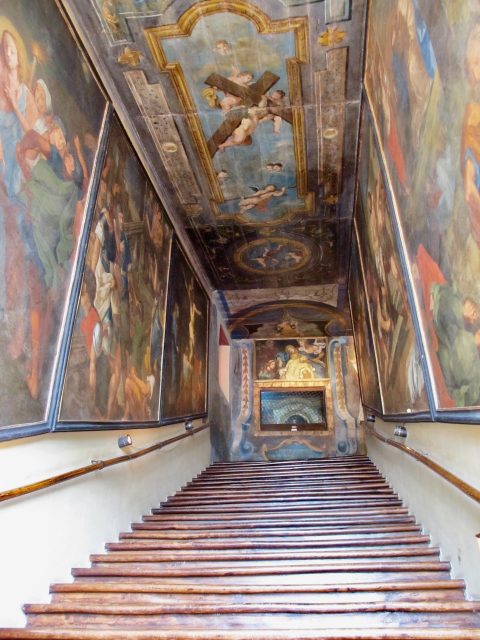 holy-stairs-campli-abruzzo-photo