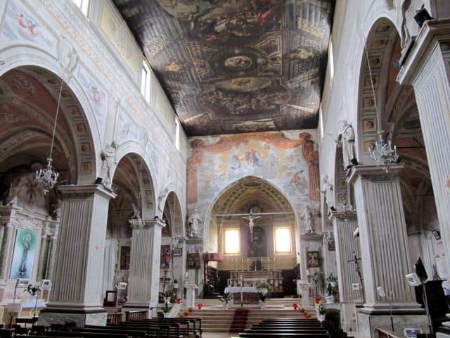santa-maria-church-campli-photo