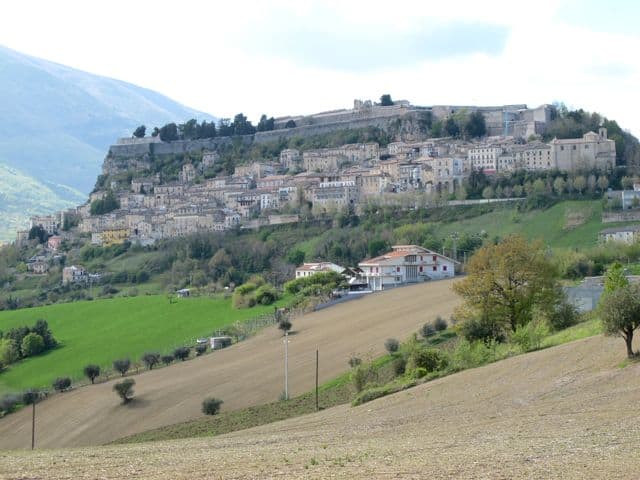 civitella-del-tronto-photo