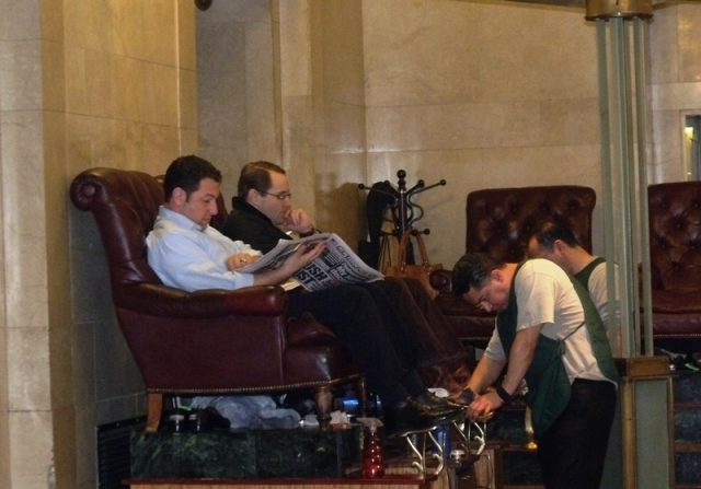 Shoe-shining in Grand Central